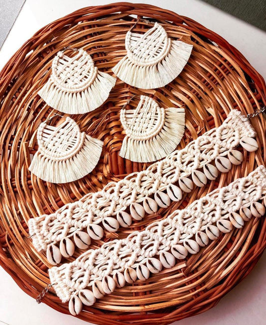White macrame and shell beach jewellery set, choker and earrings